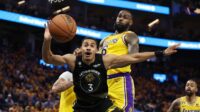 LA Lakers Susah Payah Kalahkan Milwaukee Bucks, Golden State Warriors Sikat Miami Heat
