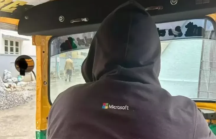 Kesepian, Insinyur Microsoft Bekerja Sampingan sebagai Tukang Becak