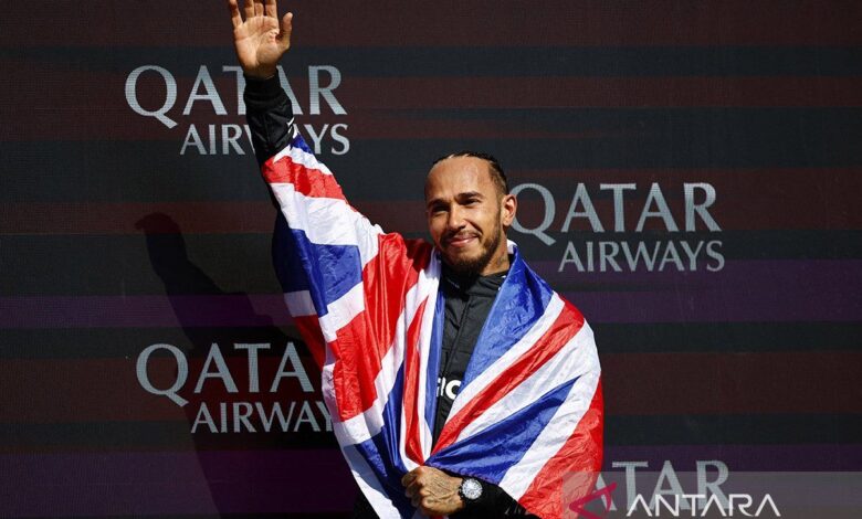 Profil Lewis Hamilton, pilot jet darat juara dunia tujuh kali