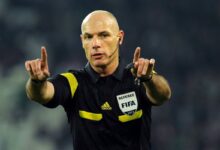 VAR Kejuaraan Inggris bisa jadi belaka diperluas ke kartu warna kekuningan juga tendangan sudut