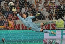 Barcelona umumkan cabut ban kapten Marc-Andre Ter Stegen