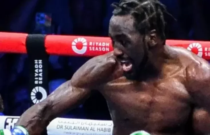 Do or Die Terence Crawford vs Saul Canelo Alvarez pada Kelas 76,2 Kg