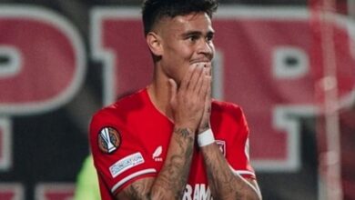 Kenapa Mees Hilgers Tak Jadi Starter di Laga FC Twente vs PSV Eindhoven?