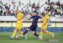 Persebaya curi kemenangan satu-nol dari kandang Persita