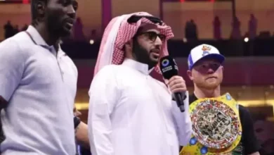 Saul Canelo Alvarez dan juga Gaji Besar Rp2,4 Ribu Miliar pada waktu Lawan Terence Crawford