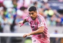 Luis Suarez minta maaf berhadapan dengan aksinya ludahi staf Seattle Sounders