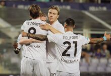 Hajar Fiorentina 3-1, squad tim Napoli kembali puncaki klasemen sementara
