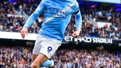 Rekap Hasil Sepak Bola Dunia: MU Dicukur Manchester City, Barcelona Pesta Gol