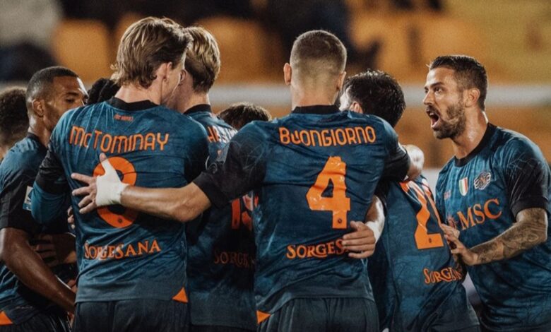 Tekuk Lecce 1-0, squad squad Napoli pertahankan puncak klasemen Serie A