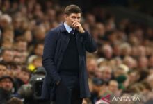 Steven Gerrard menasihati Salah tarik pernyataan perihal Liverpool