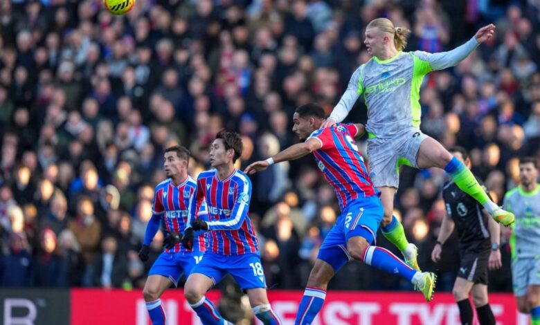City terus bayangi Arsenal setelahnya hantam Crystal Palace 3-0