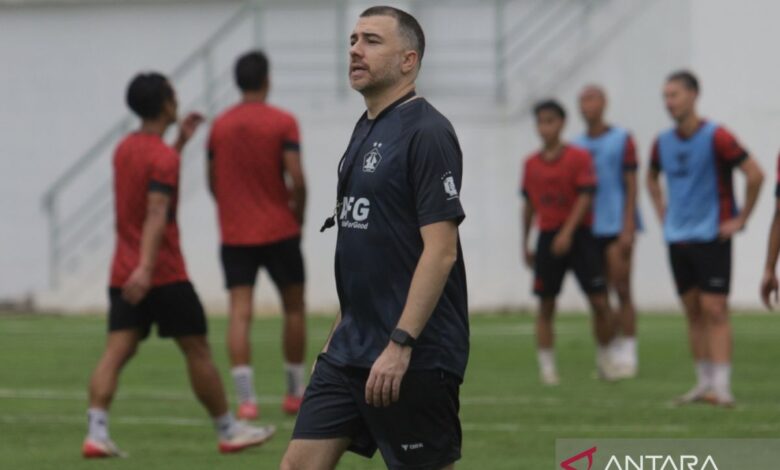 Marcos Reina penghargaan kompetisi laga intenal untuk ketahui kualitas pemain