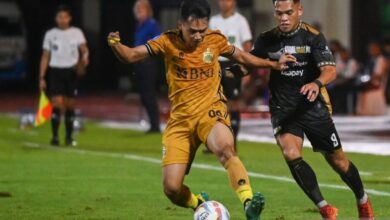 Bhayangkara Lampung unggul satu gol tanpa balas berhadapan dengan Dewa United lewat gol Sadat 