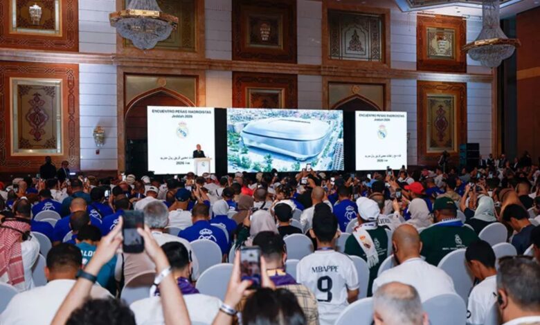 Jelang El Clasico, Presiden Real Madrid berkumpul dengan 500 suporter