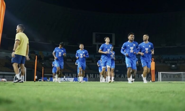 Persib Bandung tanpa Matricardi kemudian Putros hadapi Semen Padang