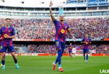 Raphinha cetak tiga gol, Barcelona bantai Sevilla 5-2