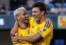 Antoine Griezmann langsung memberikan kesan positif pada laga debutnya bersama Orlando City di Major League Soccer (MLS). Penyerang asal Prancis itu mencetak satu gol saat membawa timnya menang telak 4-0 atas pemuncak klasemen Wilayah Barat, San Jose Earthquakes