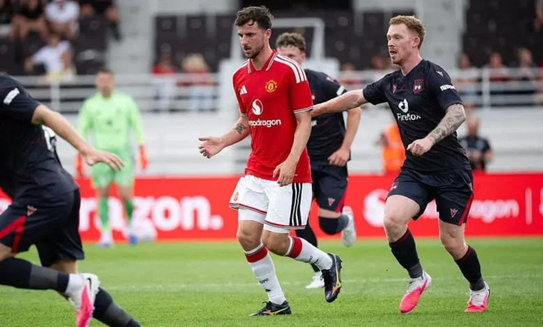 Manchester United menelan kekalahan di laga uji coba pertama mereka jelang musim 2026/2027. Berhadapan dengan Wrexham, Setan Merah tumbang dengan skor tipis 0-1.